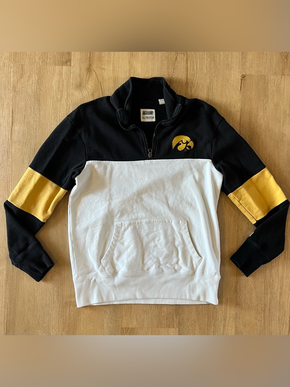 Tailgate University of Iowa Black & White Quarter-Zip Pullover Sweater